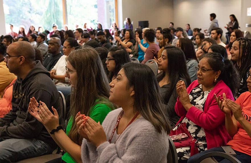 SPU students and their families applaud at the 2018 Early Connections event